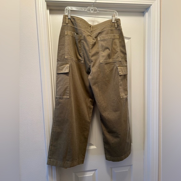 🌀NWT women’s petite loose cargos - Picture 4 of 11